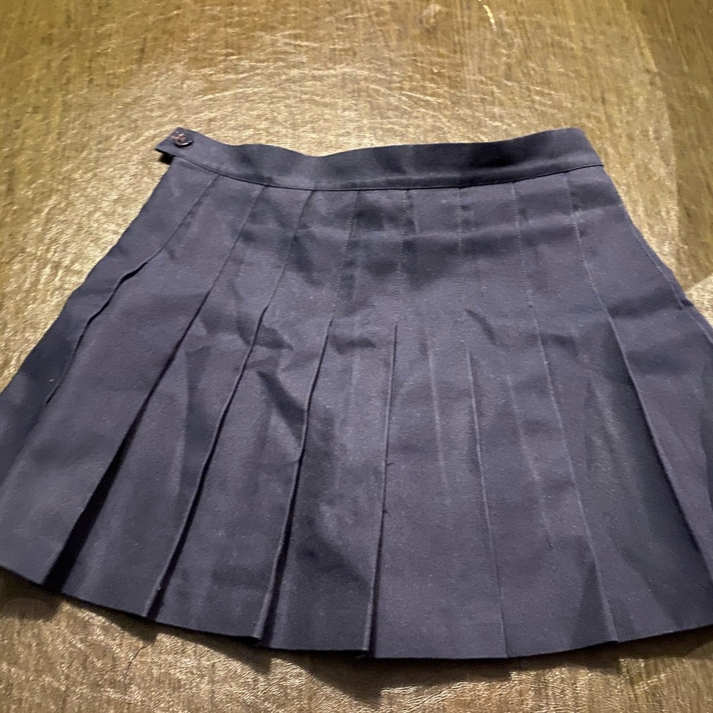 Uniform navy pleated skirt